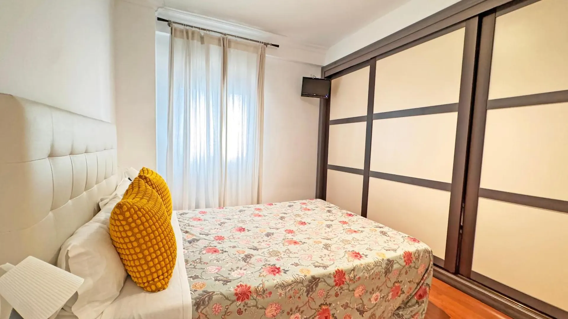 Triana Luxury Numancia Apartment Seville Spain